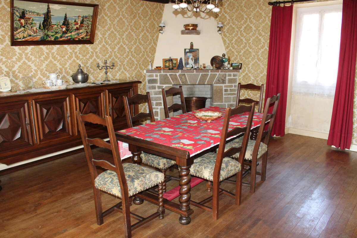 Maison à PALAZINGES