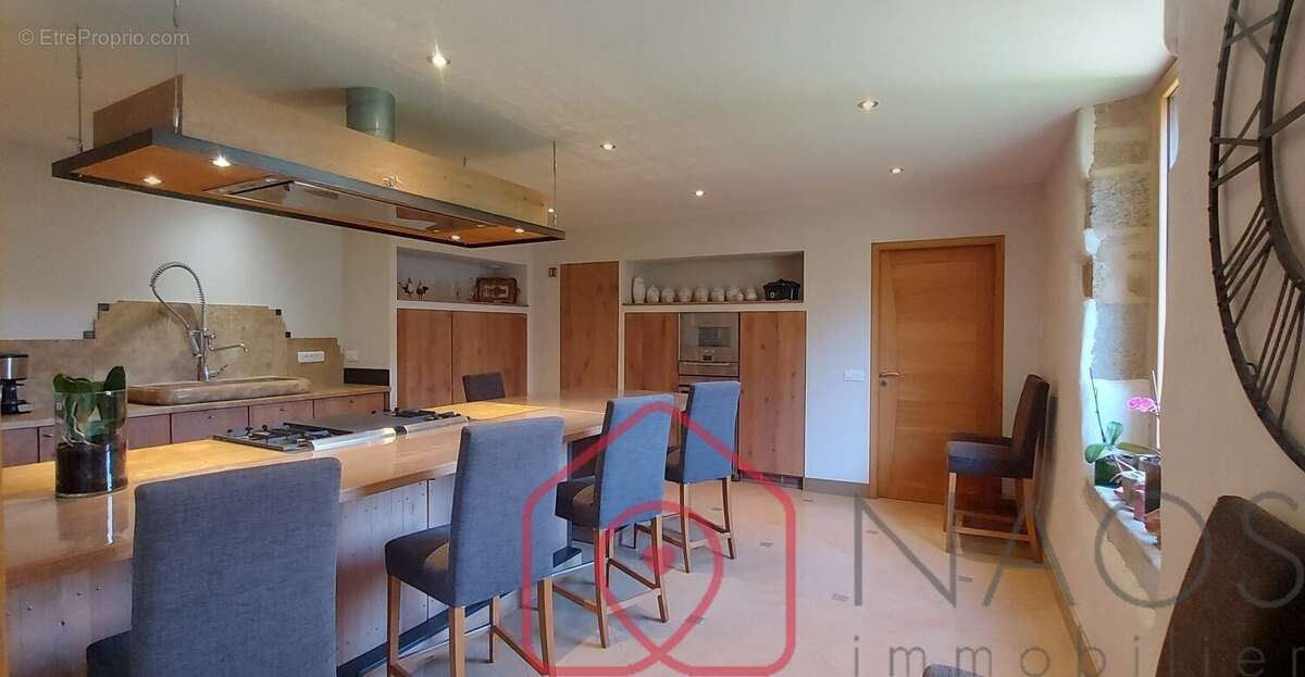 Maison à ERGUE-GABERIC