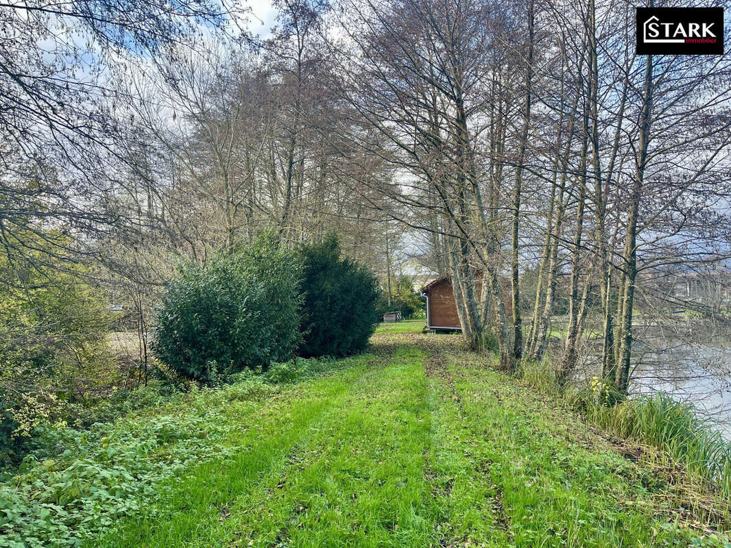 Terrain à EVETTE-SALBERT