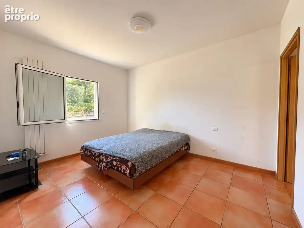 Villa avec piscine sur 5 000 m2 de terrain - photo 27