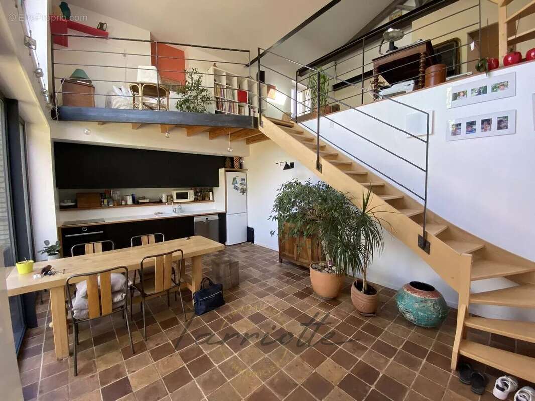 Maison à MONTELIMAR