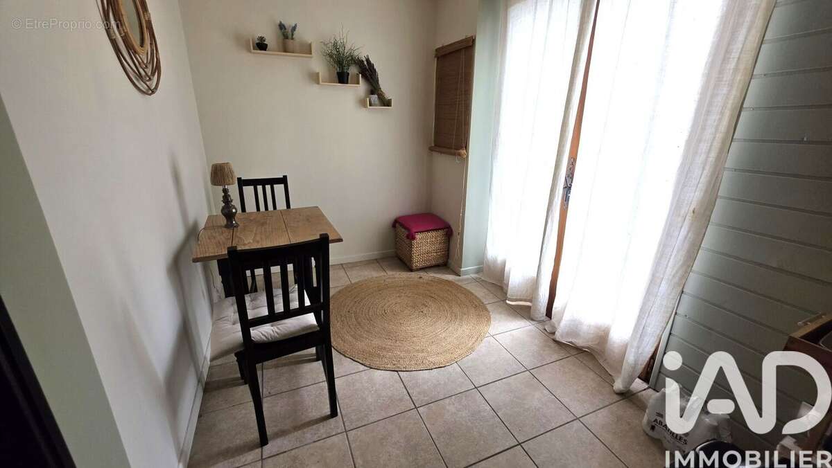 Maison 101 m² à Samonac  - photo 4