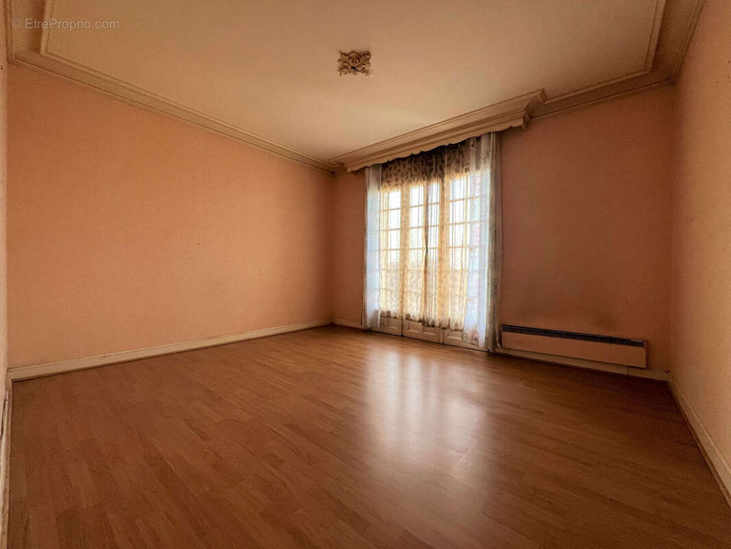 Maison Montlucon 6 pièce(s) 177 m² - photo 10