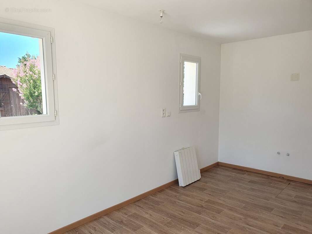 Maison 105 m² à Gemozac  - photo 8