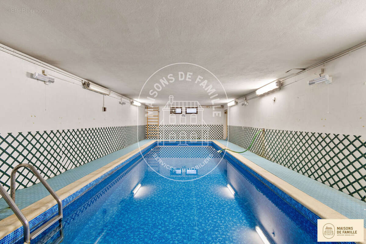 Maison à LE VESINET