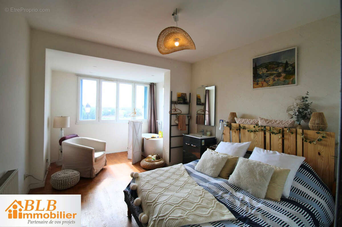 Maison à VILLIERS-SAINT-FREDERIC