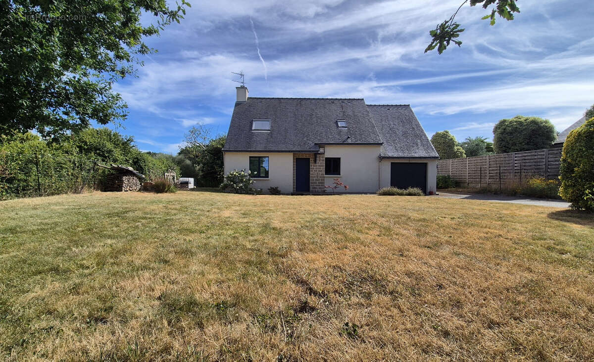 Maison à CLOHARS-CARNOET