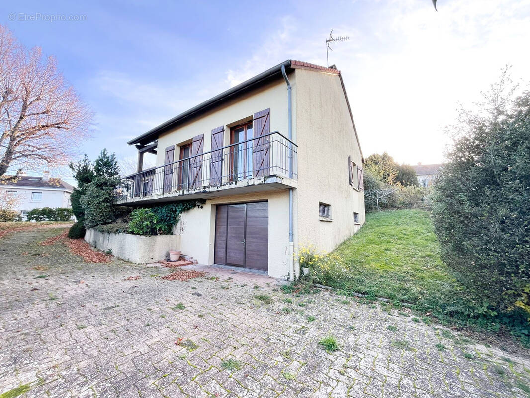Maison à CLERMONT-FERRAND