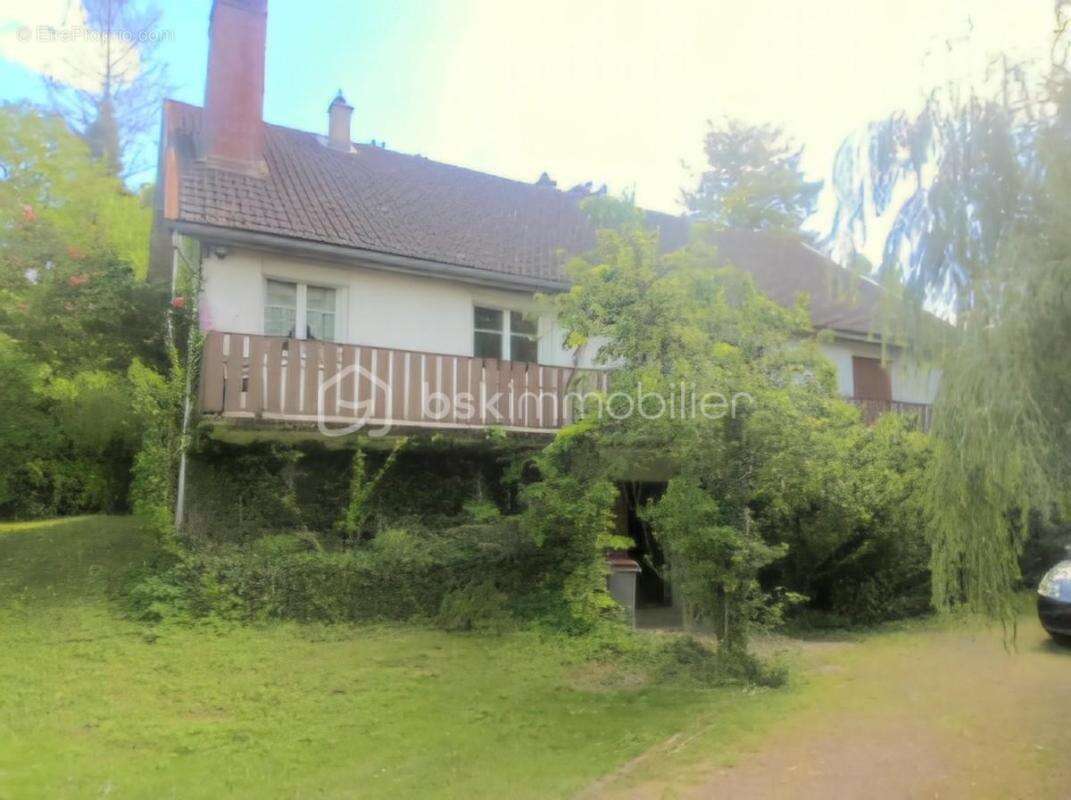 Maison T6 avec grand terrain - photo 2