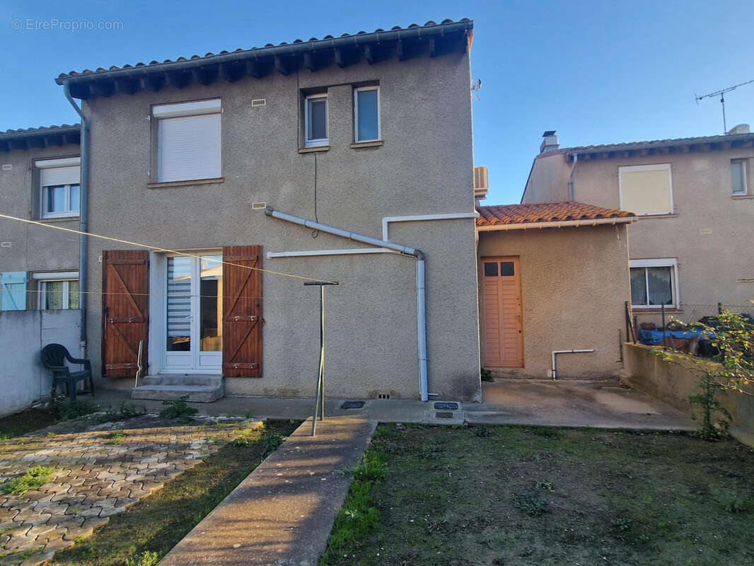 Maison à COURSAN