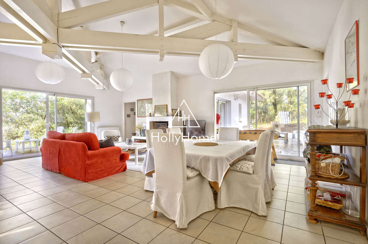 Maison 125 m² à La Teste-De-Buch  - photo 5