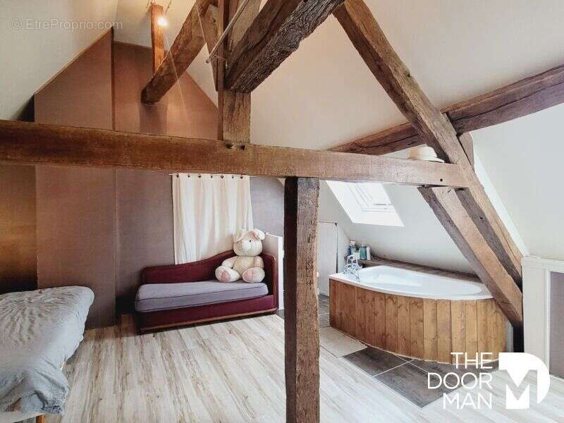 Maison à LES MONTILS