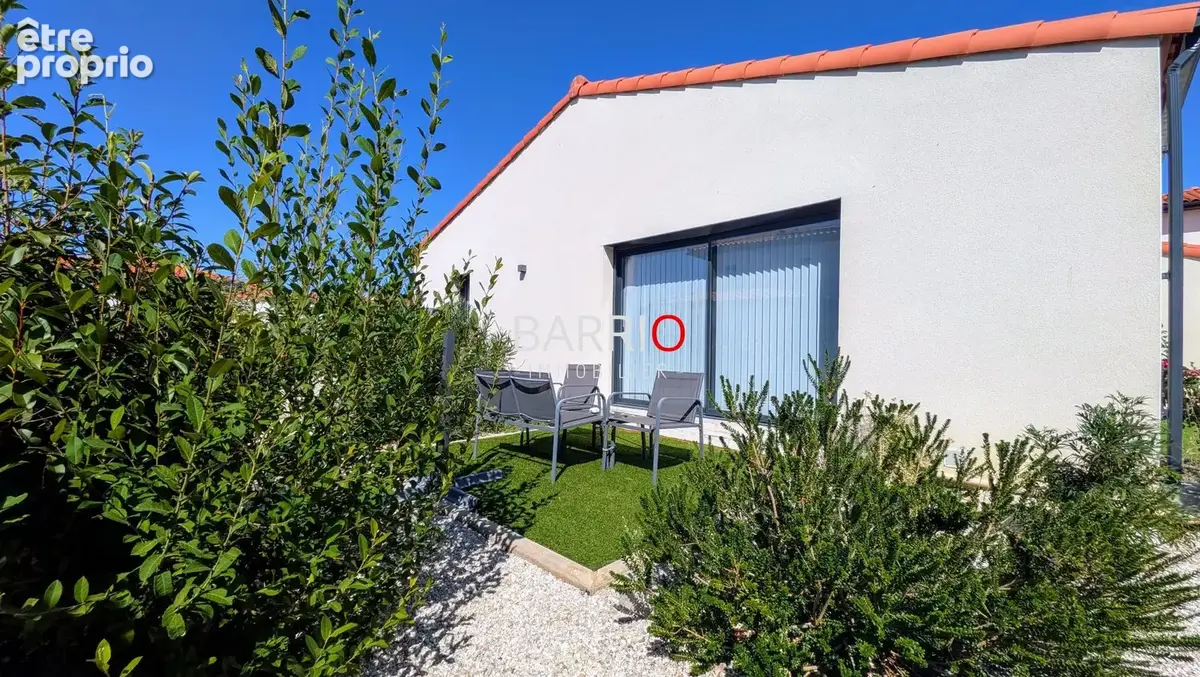 Maison 3 pièces 77 m² à vendre à Laroque-Des-Alberes (66740) - photo 2