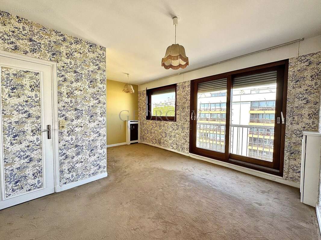 Appartement à BOURG-LA-REINE