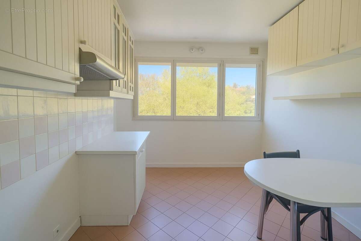 Appartement à BOUGIVAL