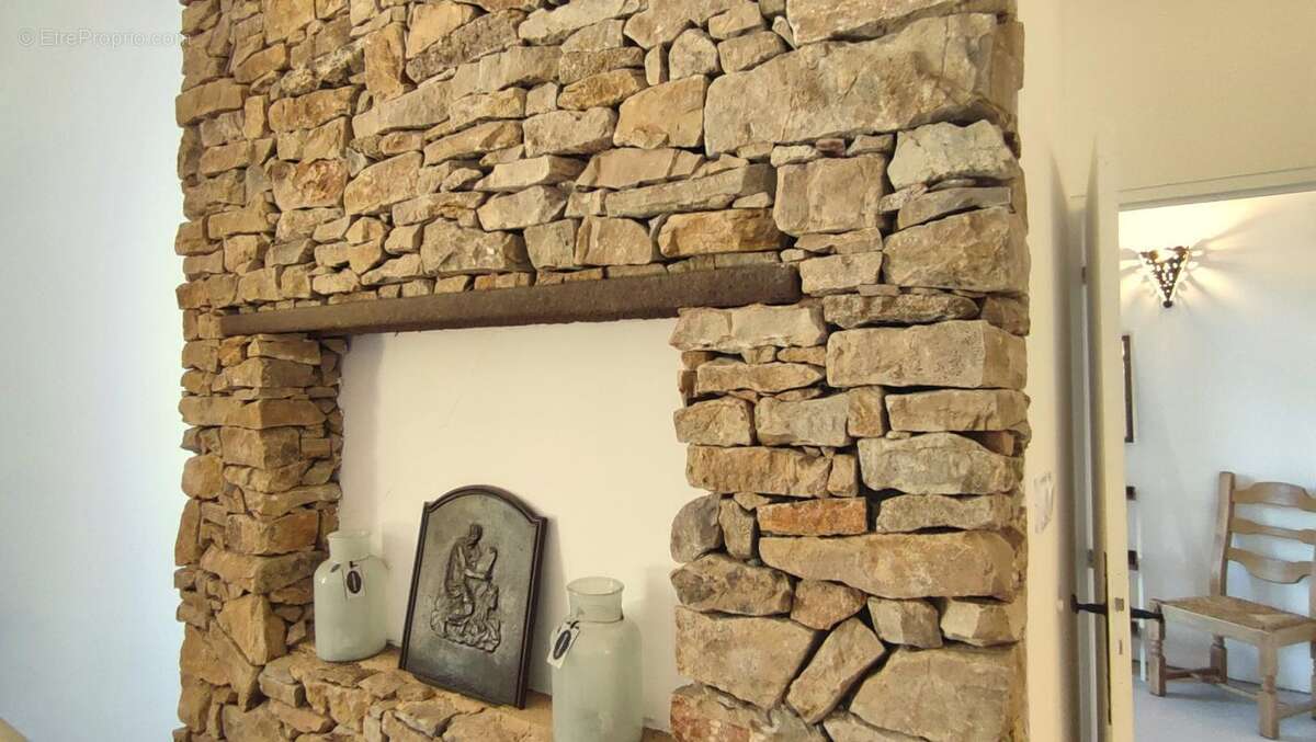 Maison à MOLIERES-SUR-CEZE