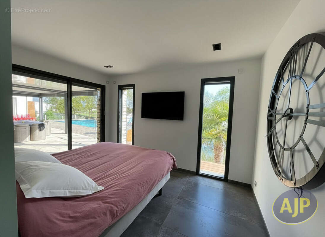 Contemporaine de plain-pied de 185 m² avec piscine ? Saint-Georges-sur-Loire - photo 6