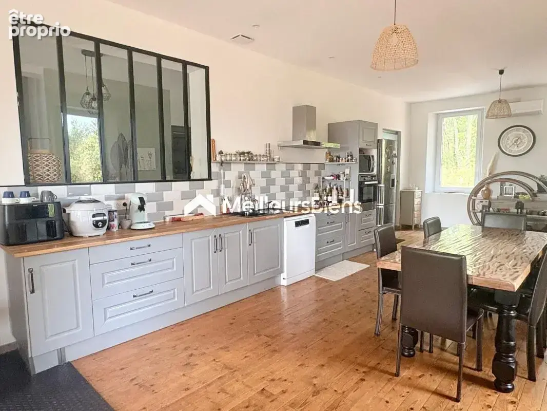 Maison familiale 240 m² avec grand terrain arboré - photo 5