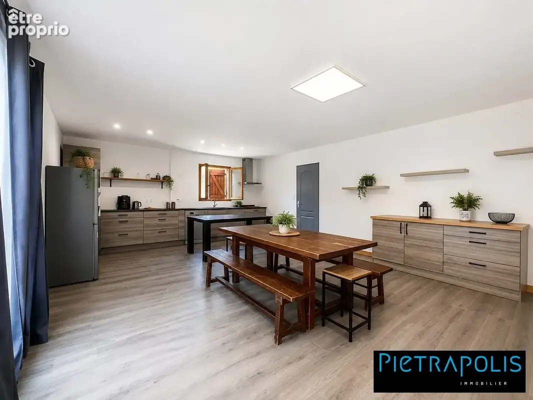 Maison 105 m² à La Chapelle-De-Guinchay  - photo 7