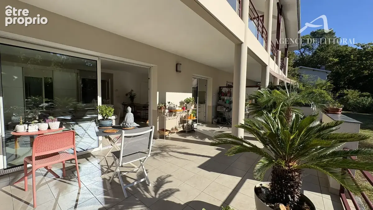 Appartement 3 pièces de 70 m2 Andernos-les-Bains centre ville - photo 2