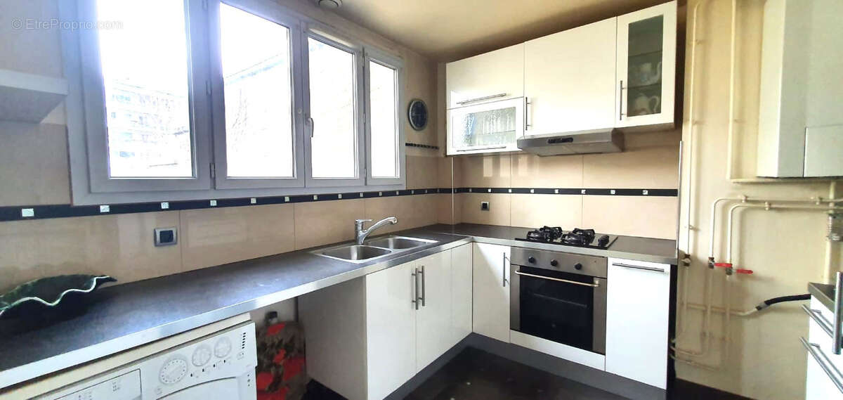Appartement à PARIS-19E