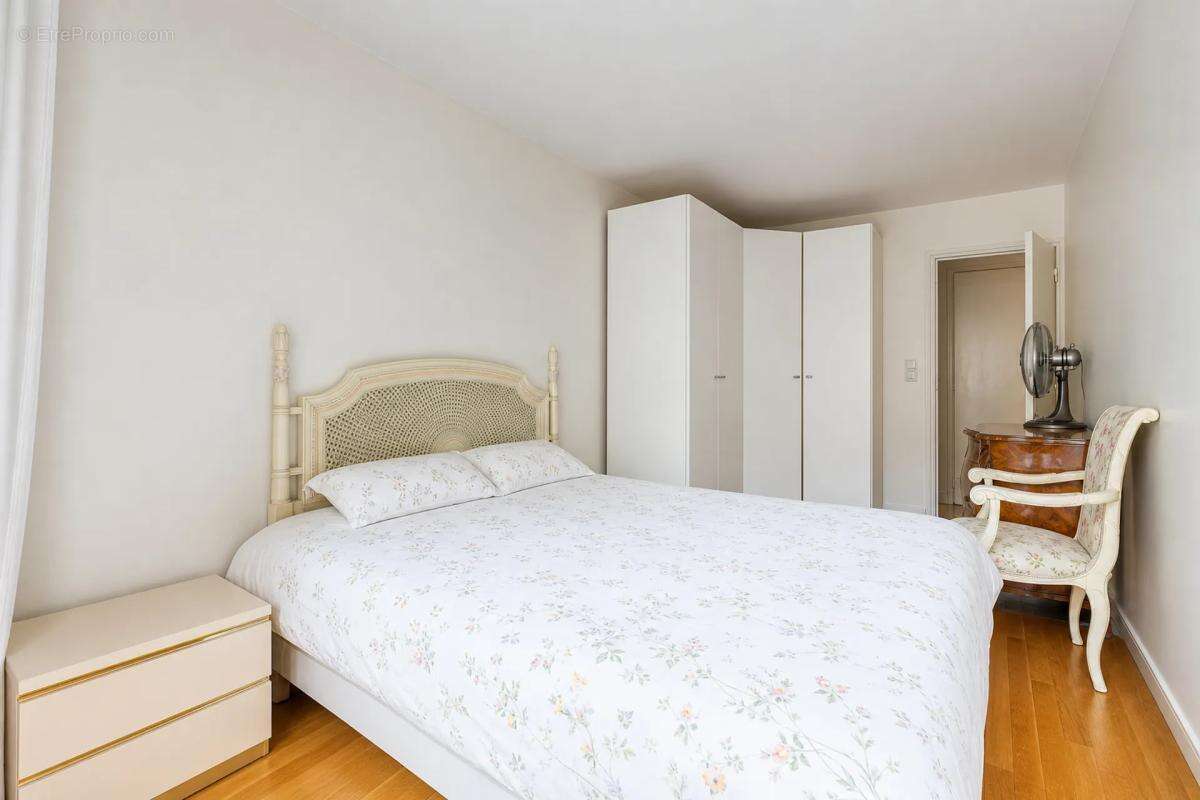Appartement à PARIS-19E