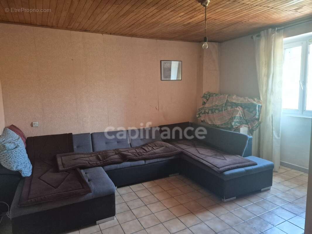 Maison à vendre 10 pièces proche de Saint Cezaire de Gauzignan - photo 6