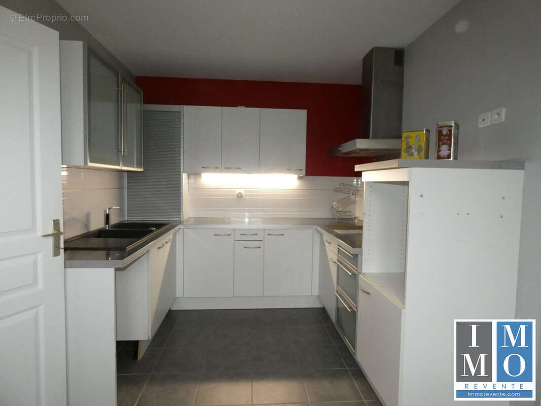 Maison à MOULINS-SUR-YEVRE