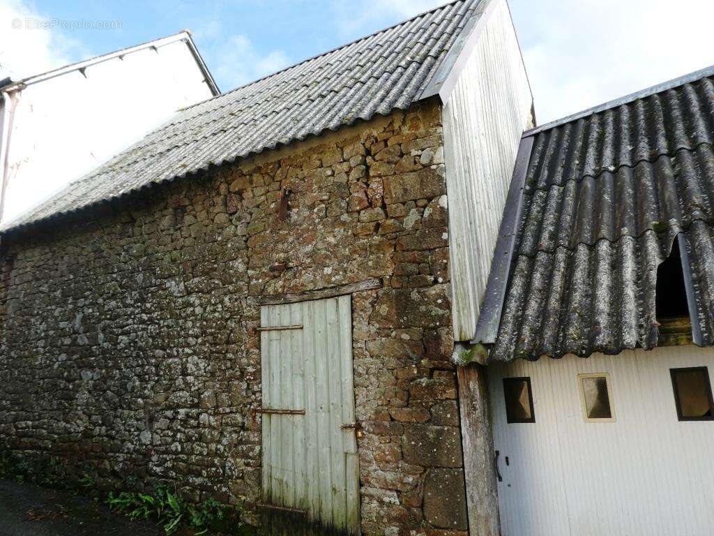 Maison à LANGOELAN