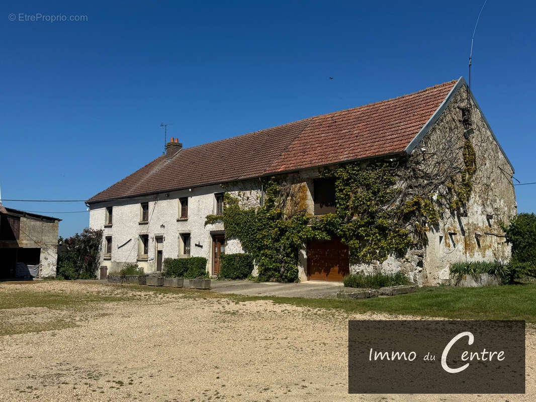 Maison à MONTMIRAIL