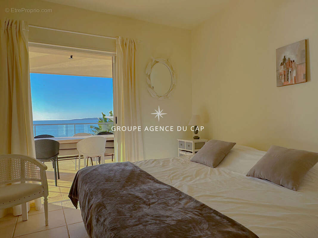 À vendre villa de charme 5 pièces 150m² 3 chambres piscine 3 garages boulodrome - photo 14