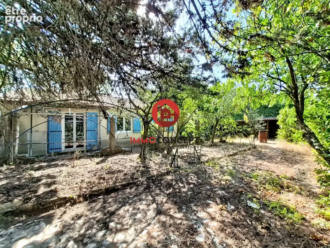 Maison à LIRAC