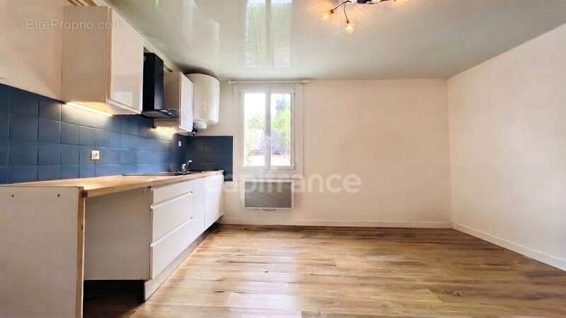 QUIMPER (29) – Appartement T2 de 35 m² habitable situé au dernier étage - Cave privative - photo 4