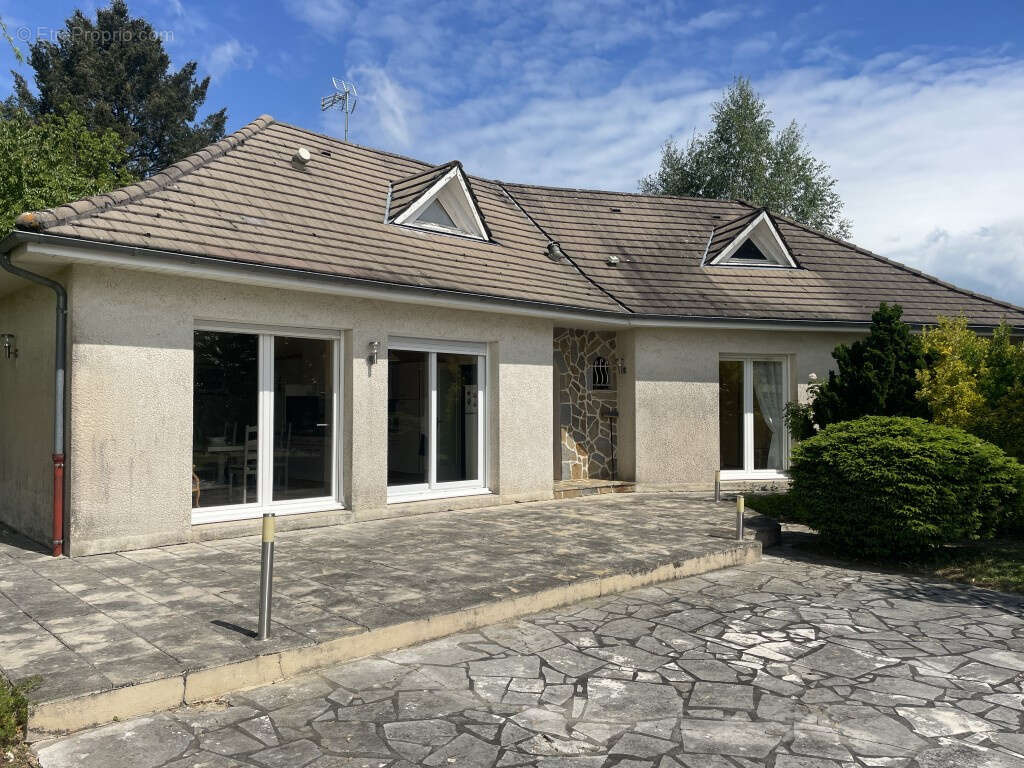 Maison à ORGNAC-SUR-VEZERE