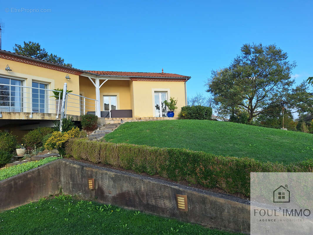 Maison à COLAYRAC-SAINT-CIRQ