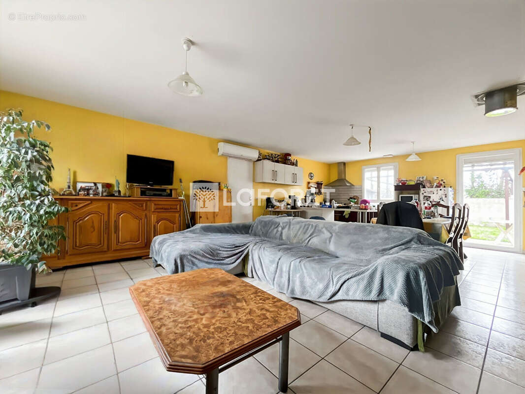 Maison à SAINT-MARCEL-LES-VALENCE