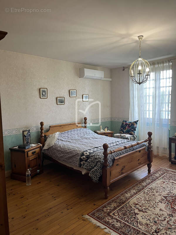 Maison à OBJAT