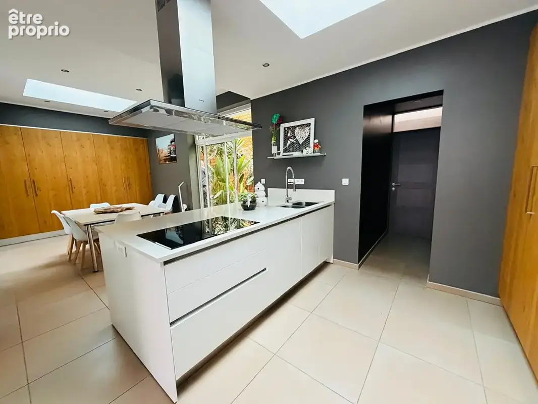 Maison de 205 m² entièrement rénovée- 5 chambres- bureau-patio-jardin ? Quesnoy-sur-Deûle - photo 4
