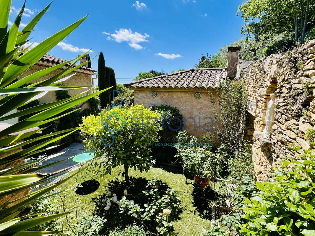 Maison à SERNHAC