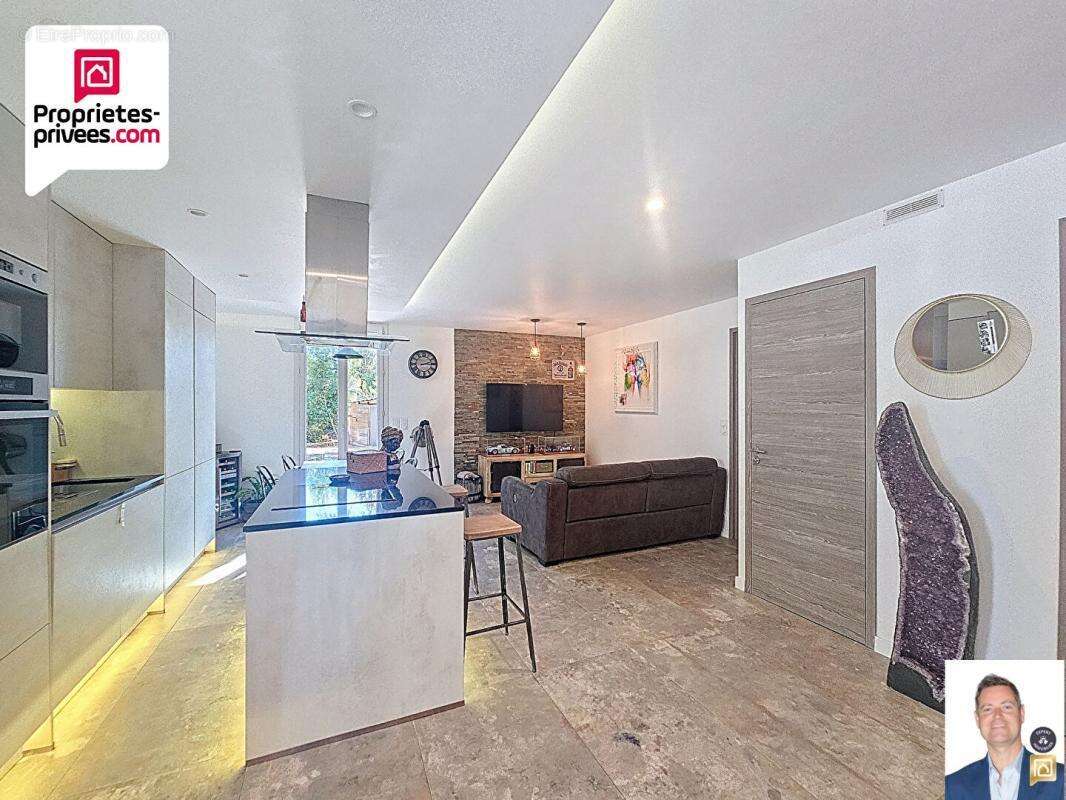 Appartement à SAINT-VALLIER-DE-THIEY