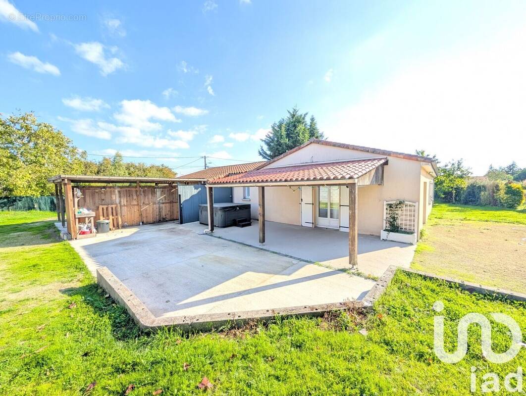 Photo 1 - Maison à MARIGNY-BRIZAY