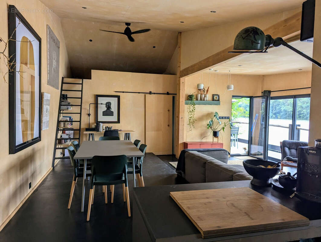 Maison à LABASTIDE-DE-LEVIS