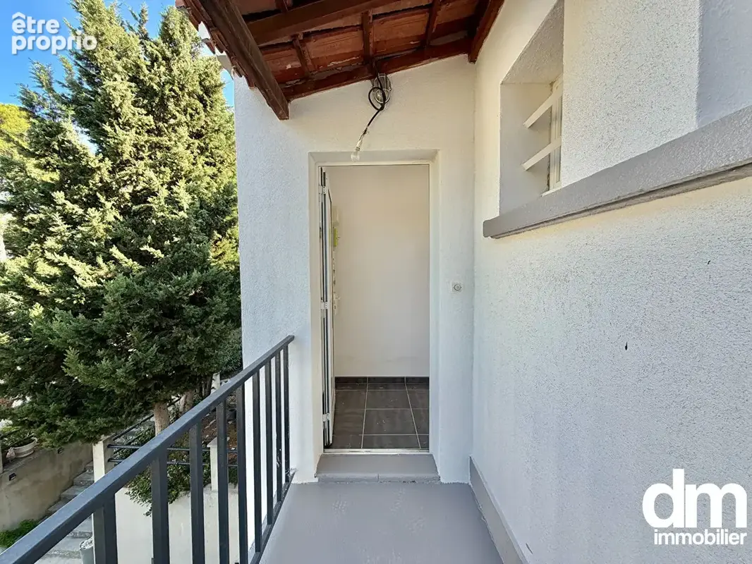 Appartement Martigues 4 pièce(s) 70.72 m2 avec balcon, garage et cave. - photo 2