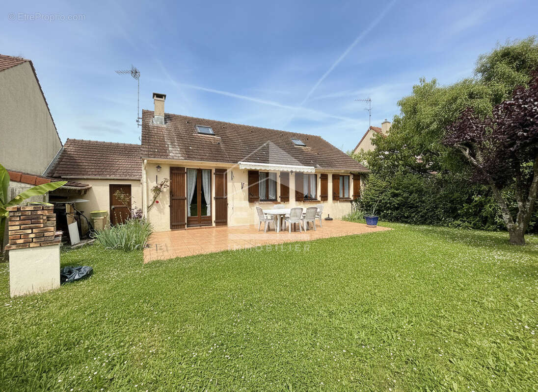 Maison à MORMANT