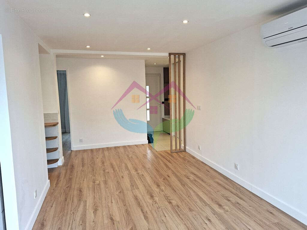 Appartement à SAINT-RAPHAEL