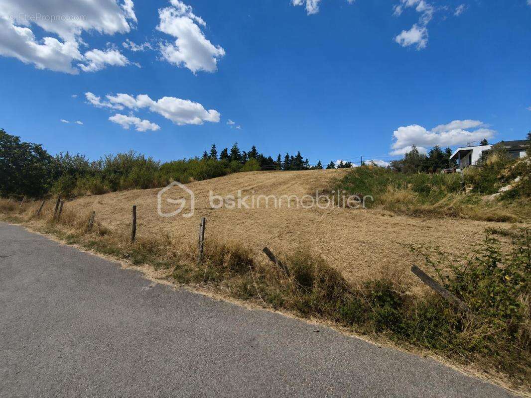 Terrain à bâtir avec vue panoramique – Un cadre de vie privilégié à Nollieux - photo 6