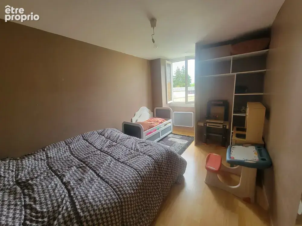Grande maison familiale de 179 m2 à deux pas de St Sorlin-en-Valloire (26210) - photo 9