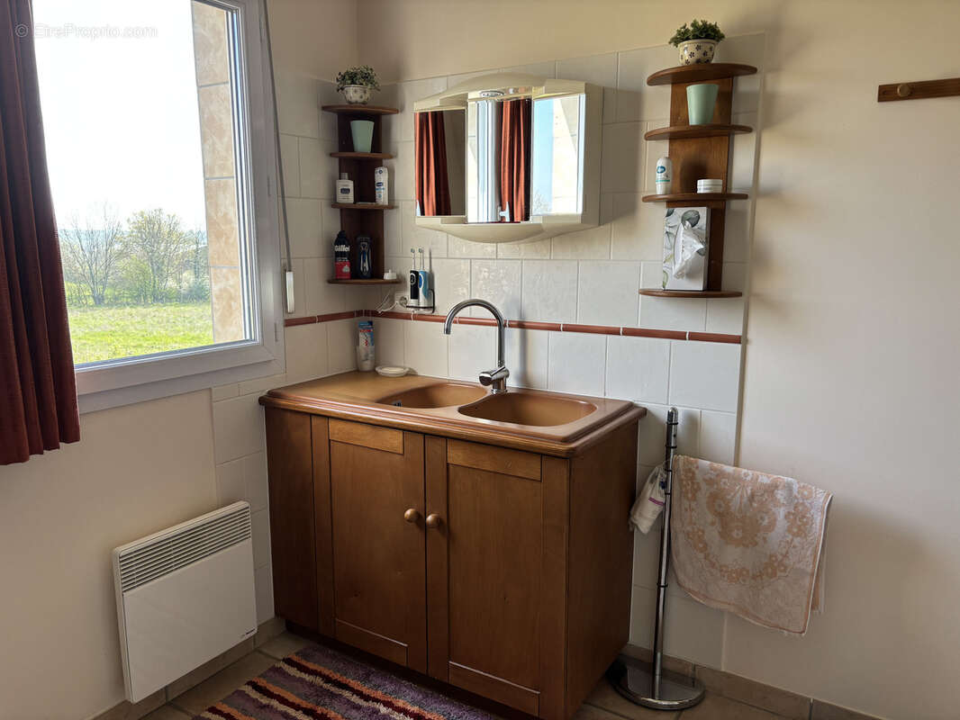 Maison à AUTRY-ISSARDS