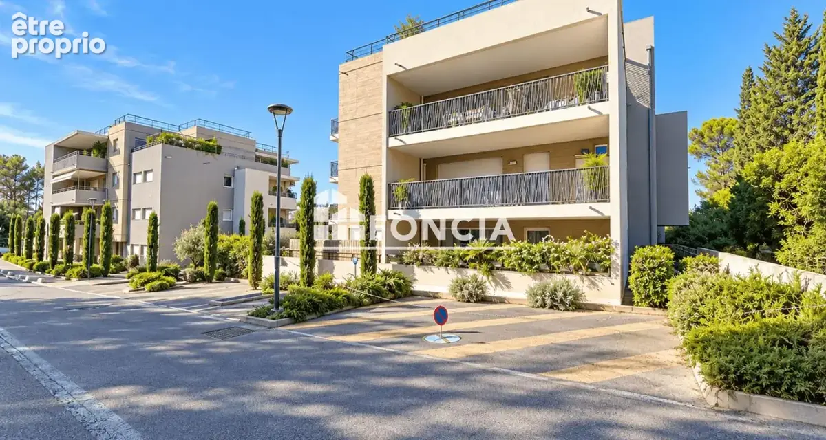 Exclusivité fréjus, grand 2 pièces avec spacieuse terrasse et garage ferme - photo 10