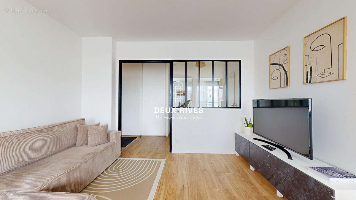 Appartement à SAINTE-LUCE-SUR-LOIRE